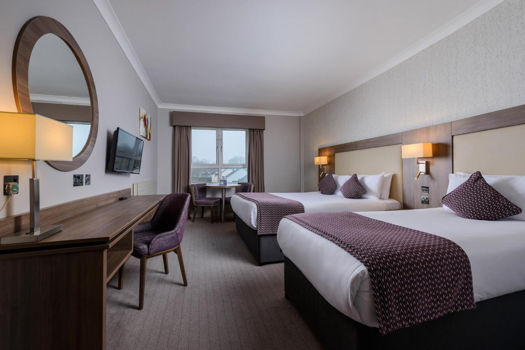Clybaun Hotel กัลเวย์ ภายนอก รูปภาพ