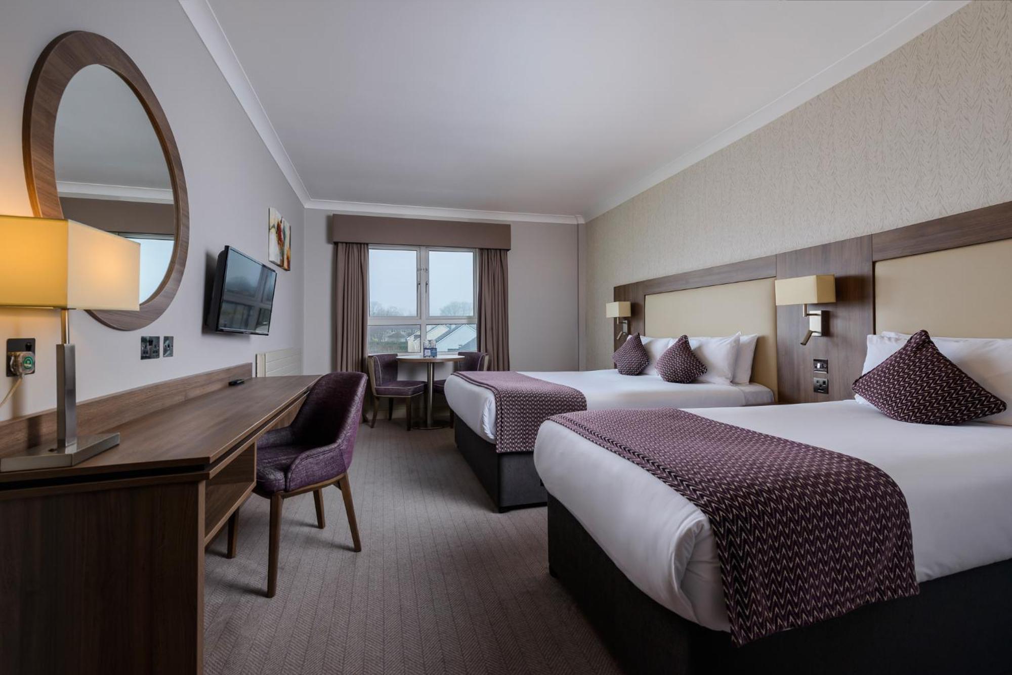 Clybaun Hotel กัลเวย์ ภายนอก รูปภาพ