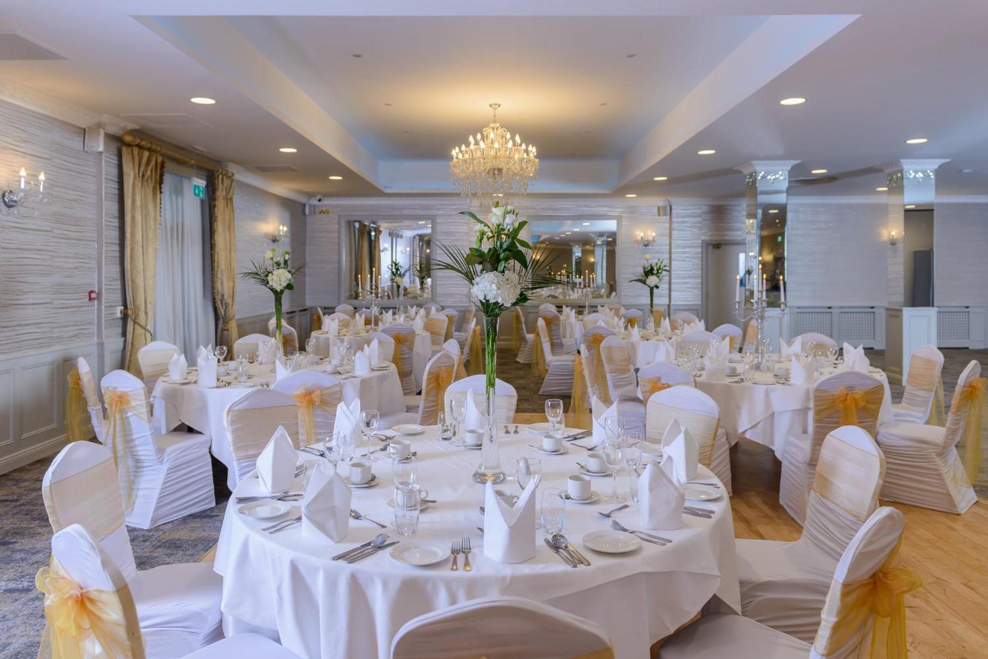 Clybaun Hotel กัลเวย์ ภายนอก รูปภาพ